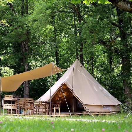 Отель Atypik Nomad Recoubeau-Jansac Экстерьер фото